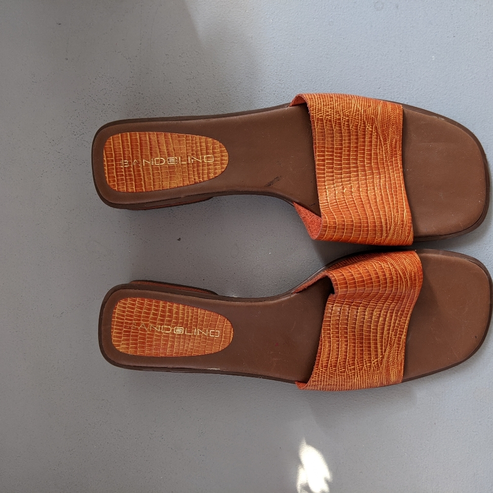 Vintage orange mules bandolino